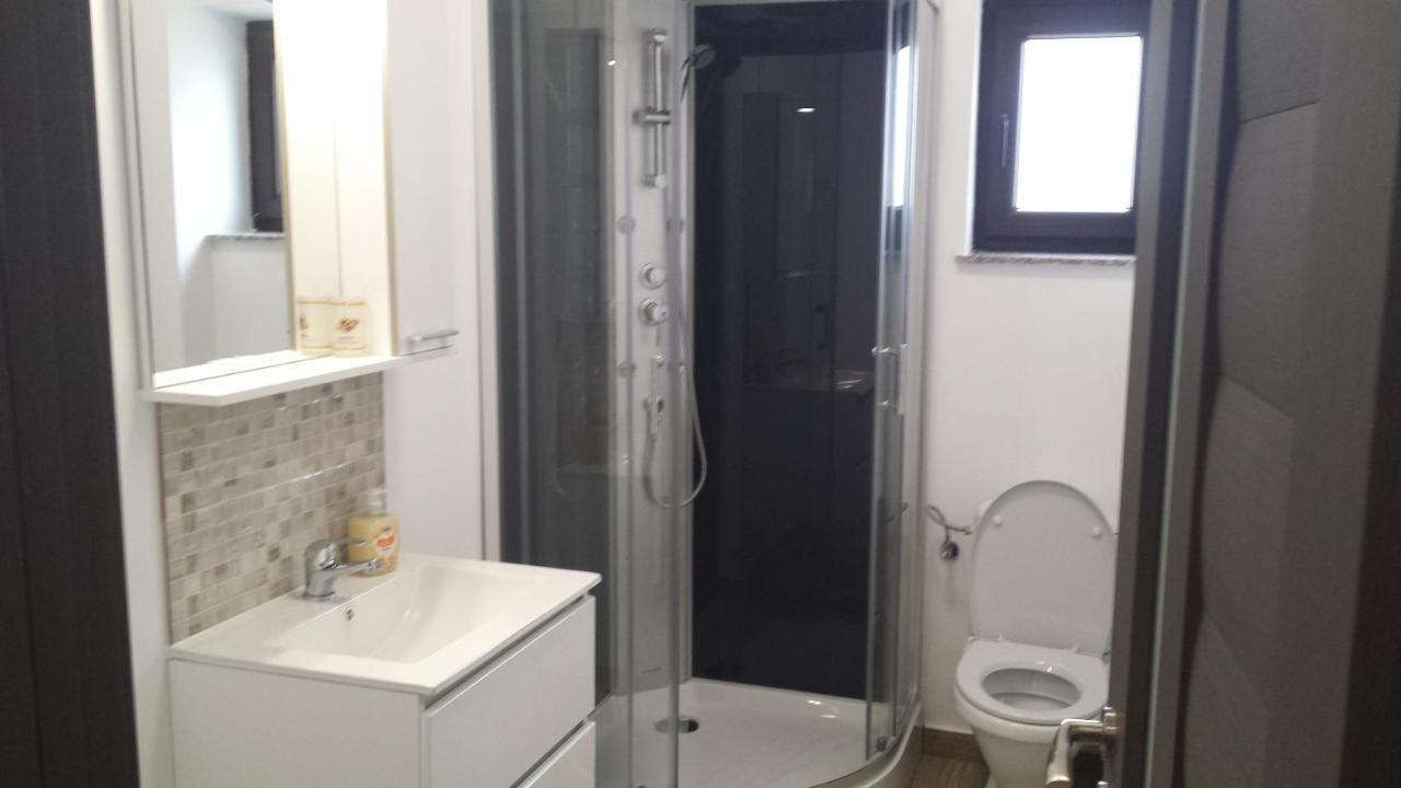 Apartament Mario Rădăuţi Exteriér fotografie